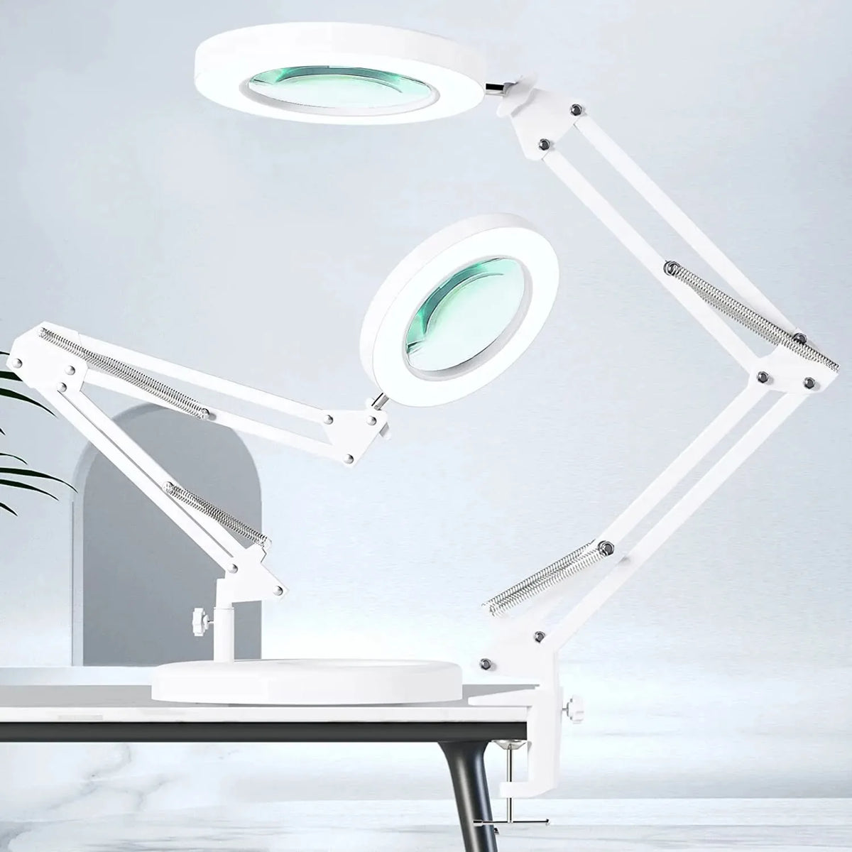 LED-Lupenlampe mit Ständer und Klemme