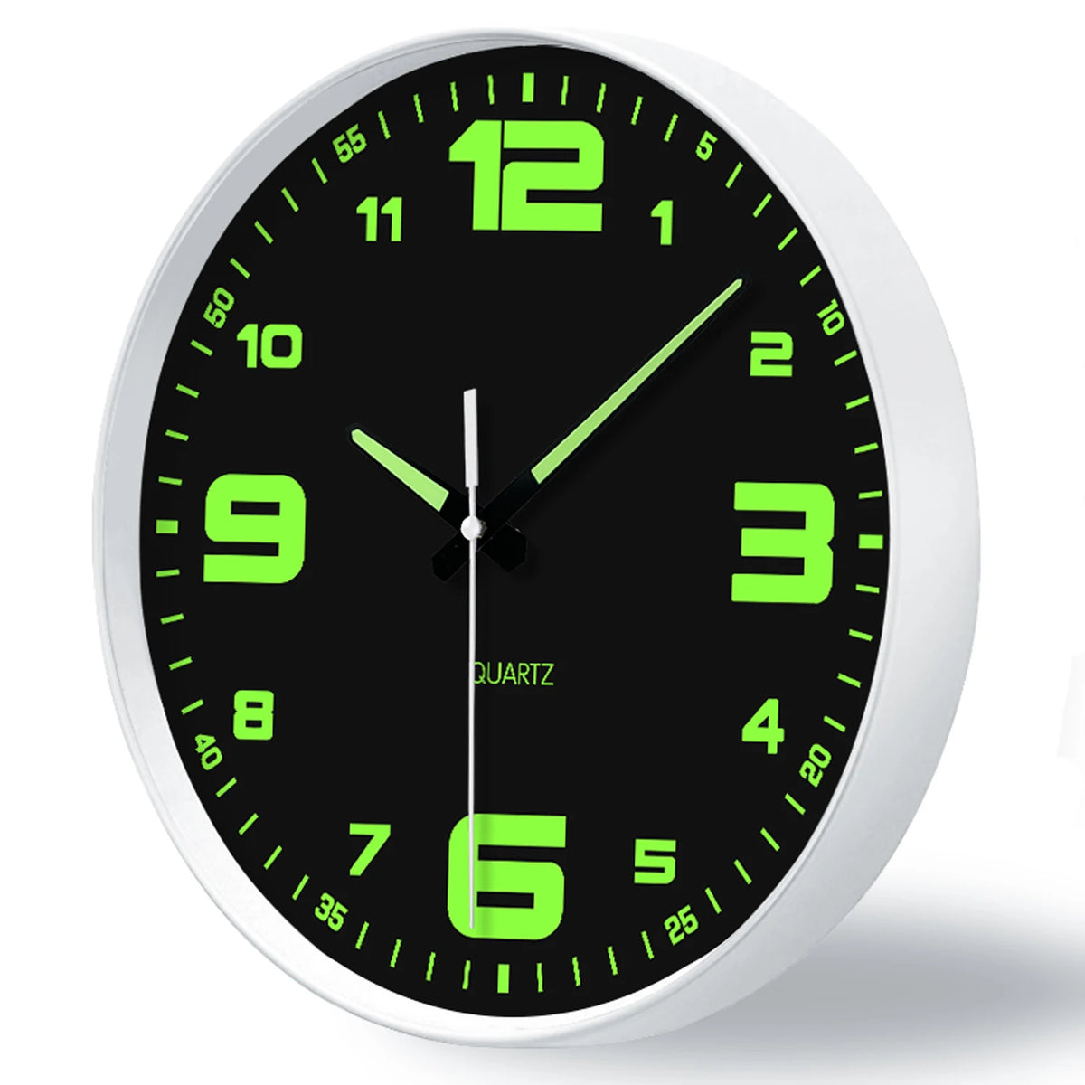 Wanduhr lautlos mit Leuchtziffern